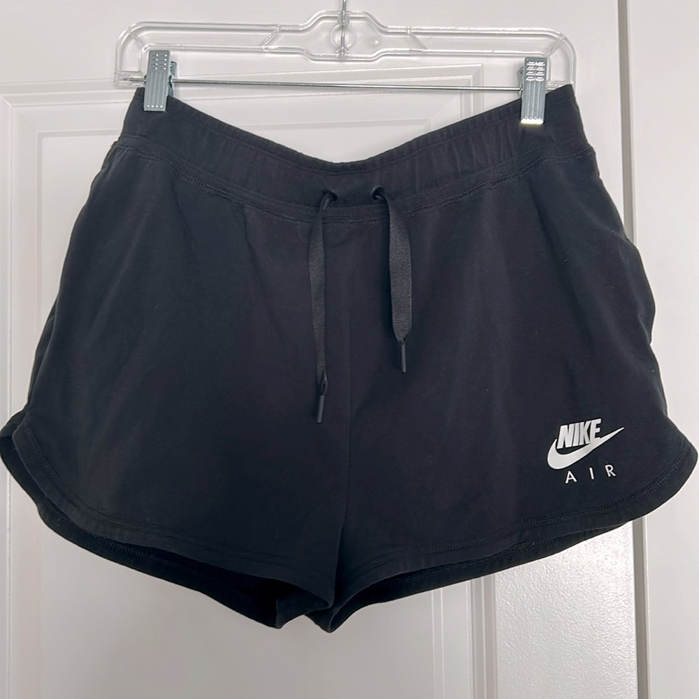 Cute Nike black shorts! No signs of wear or stains!